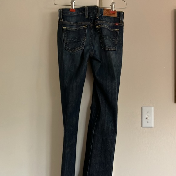 Lucky Jeans - Picture 2 of 5